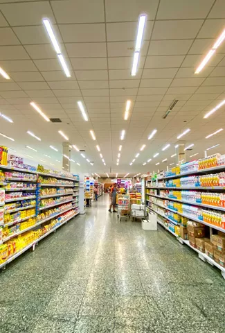 Tienda minorista