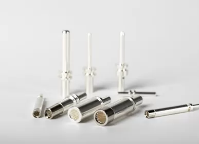 Costos de materiales de conectores en una era de turbulencia global